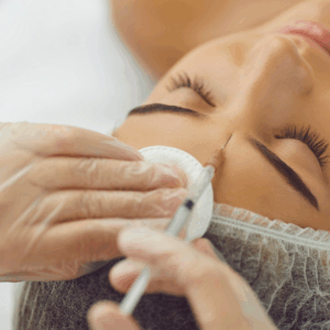 doing botox on the foreheaed